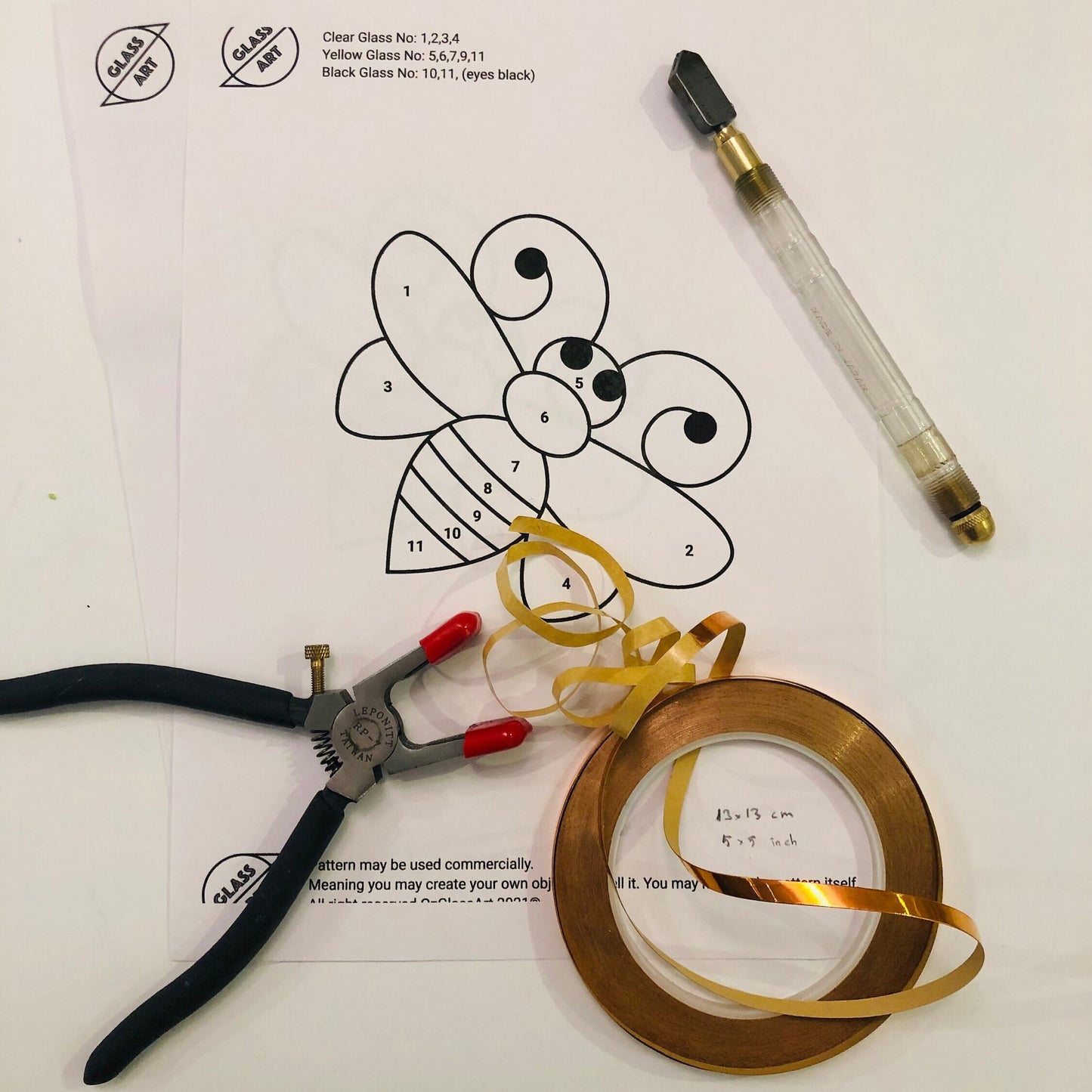 Buntglas-Honigbienenmuster für Anfänger