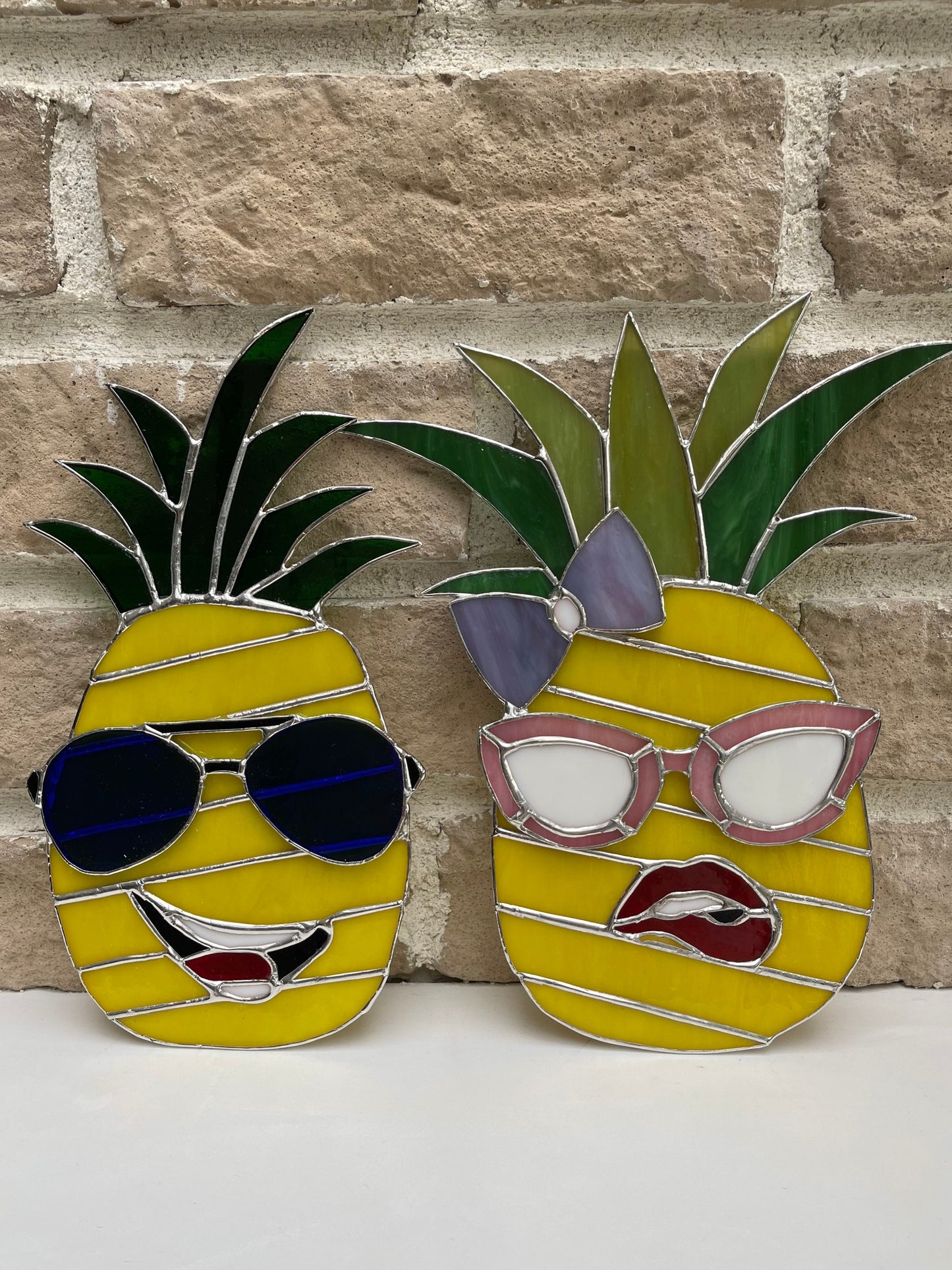 Ananas-Sonnenfänger aus Buntglas • Mr. & Ms. Ananas-Fensterbehang • Wohndekoration
