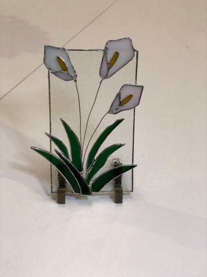 Decoración del hogar atrapasueños de vidrieras de lirio | Regalos florales únicos para ella.