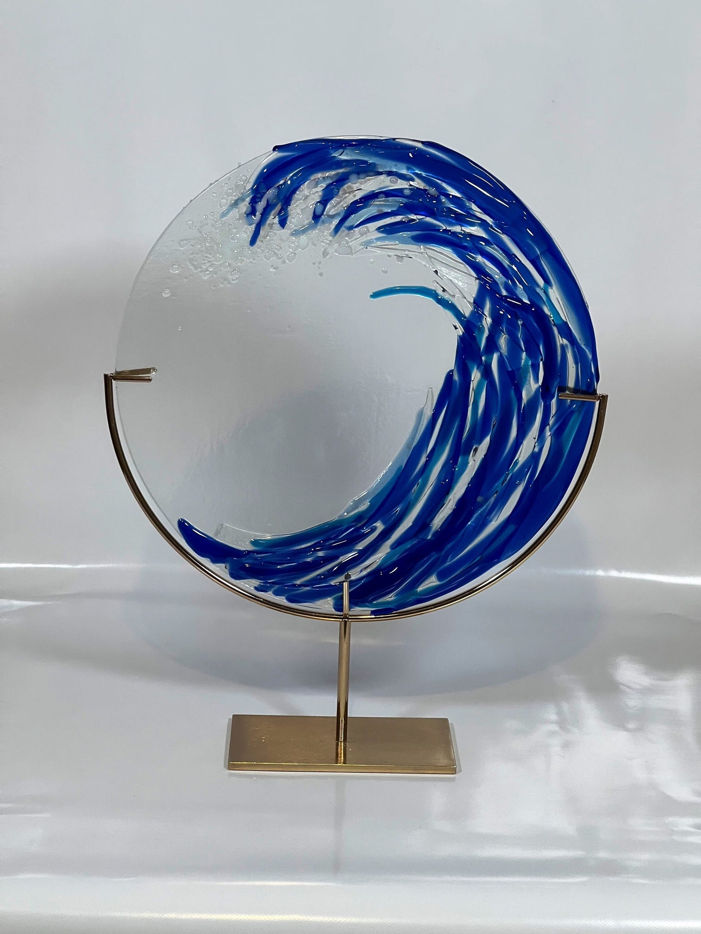 Meereswellen-Skulptur aus geschmolzenem Glas • Strand-Sonnenfänger für Zuhause • Einzigartiges Art Deco