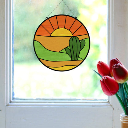Patrón colgante de ventana con atrapasoles de vidrieras de paisaje de cactus